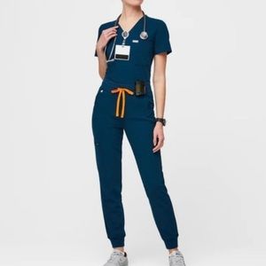 Figs Deep Reef Scrub Set